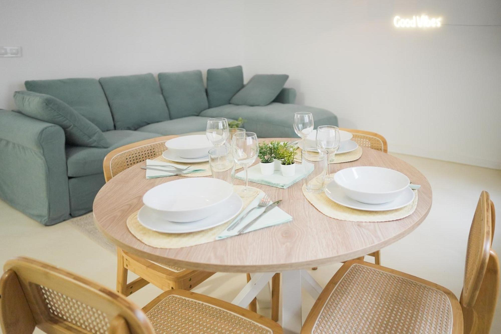 Apartamento Centrico La Merced - Free Parking & Free Gym Málaga Exteriör bild
