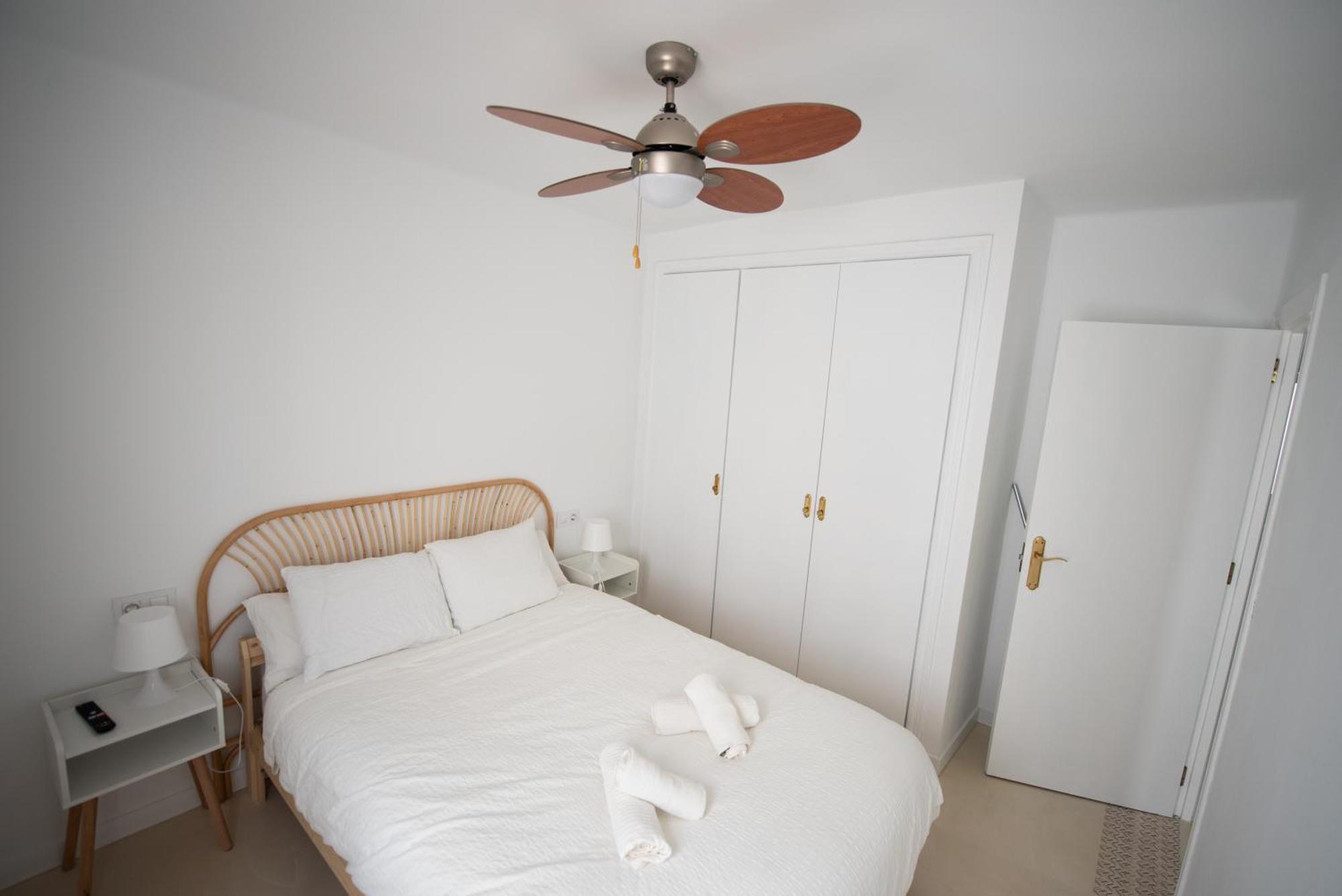 Apartamento Centrico La Merced - Free Parking & Free Gym Málaga Exteriör bild