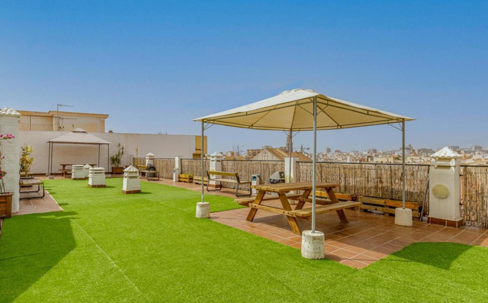 Apartamento Centrico La Merced - Free Parking & Free Gym Málaga Exteriör bild