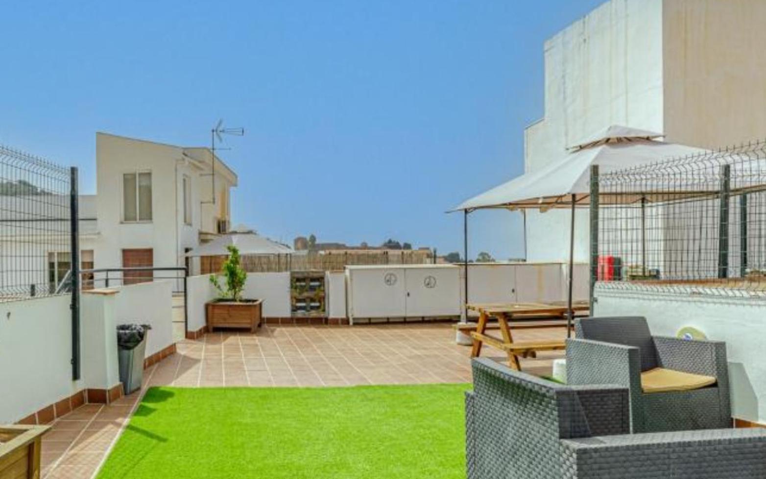 Apartamento Centrico La Merced - Free Parking & Free Gym Málaga Exteriör bild